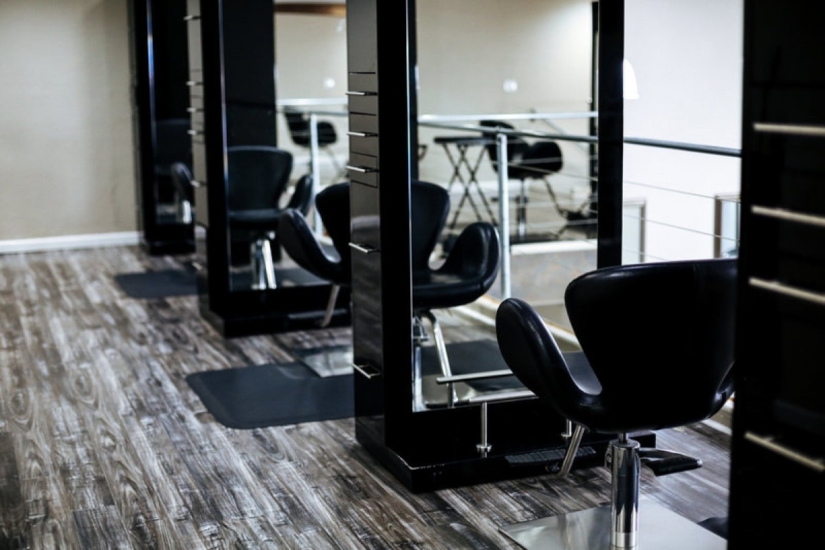salon equipment in california, salon furniture in california, barber chairs, salon chairs in california