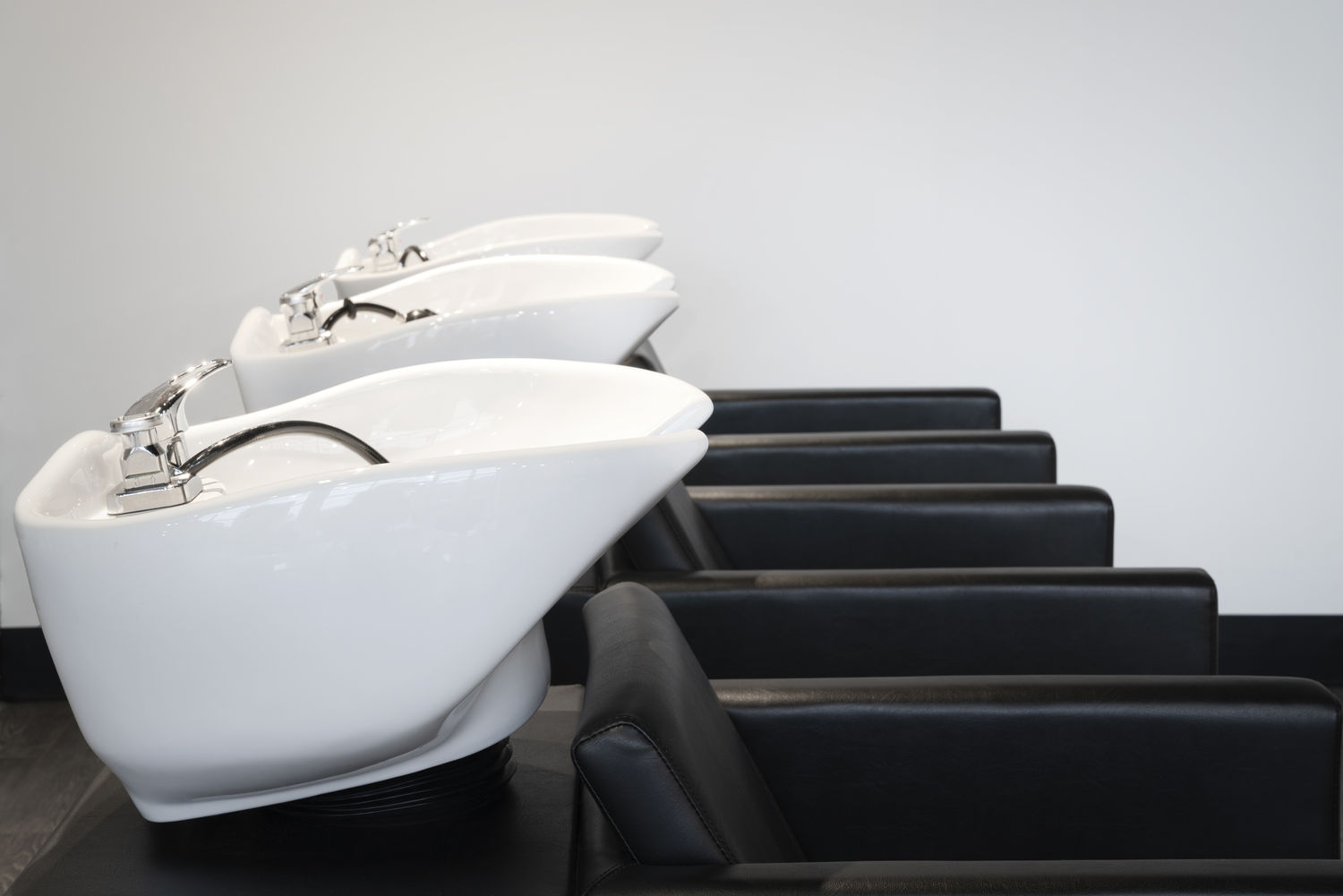 salon equipment in california, salon furniture in california, barber chairs, salon chairs in california