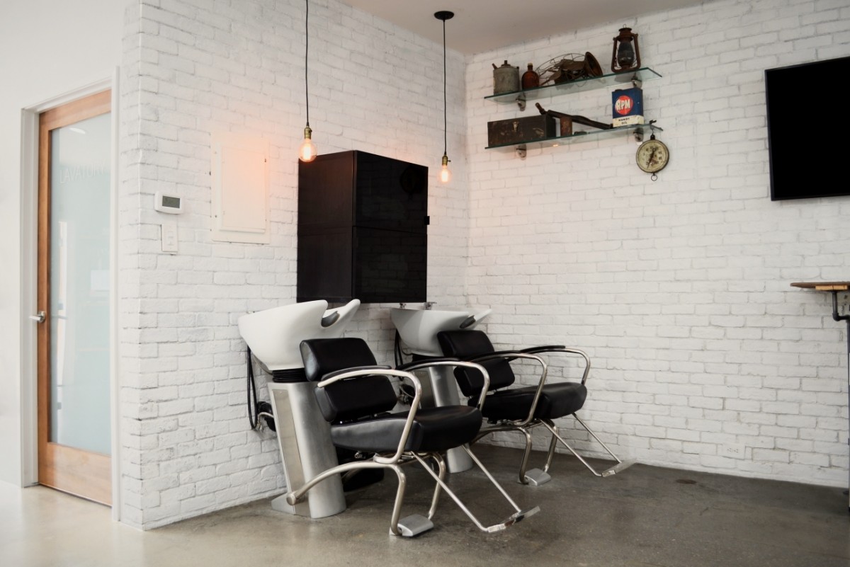 salon equipment in california, salon furniture in california, barber chairs, salon chairs in california