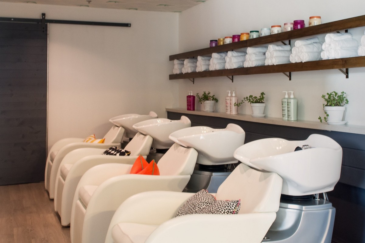 salon equipment in california, salon furniture in california, barber chairs, salon chairs in california